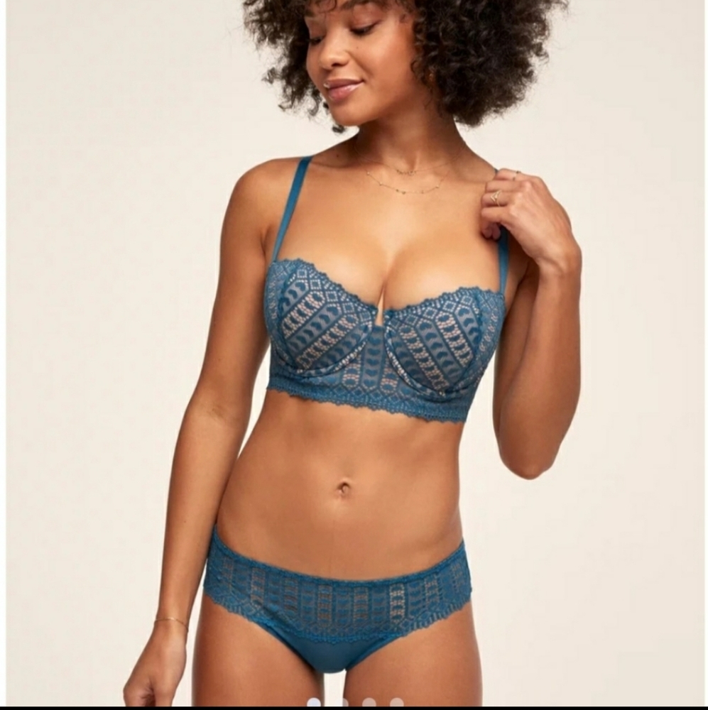 NWT Adore Me Nymphadora Countour blue and beige lasercut bra size 38DD